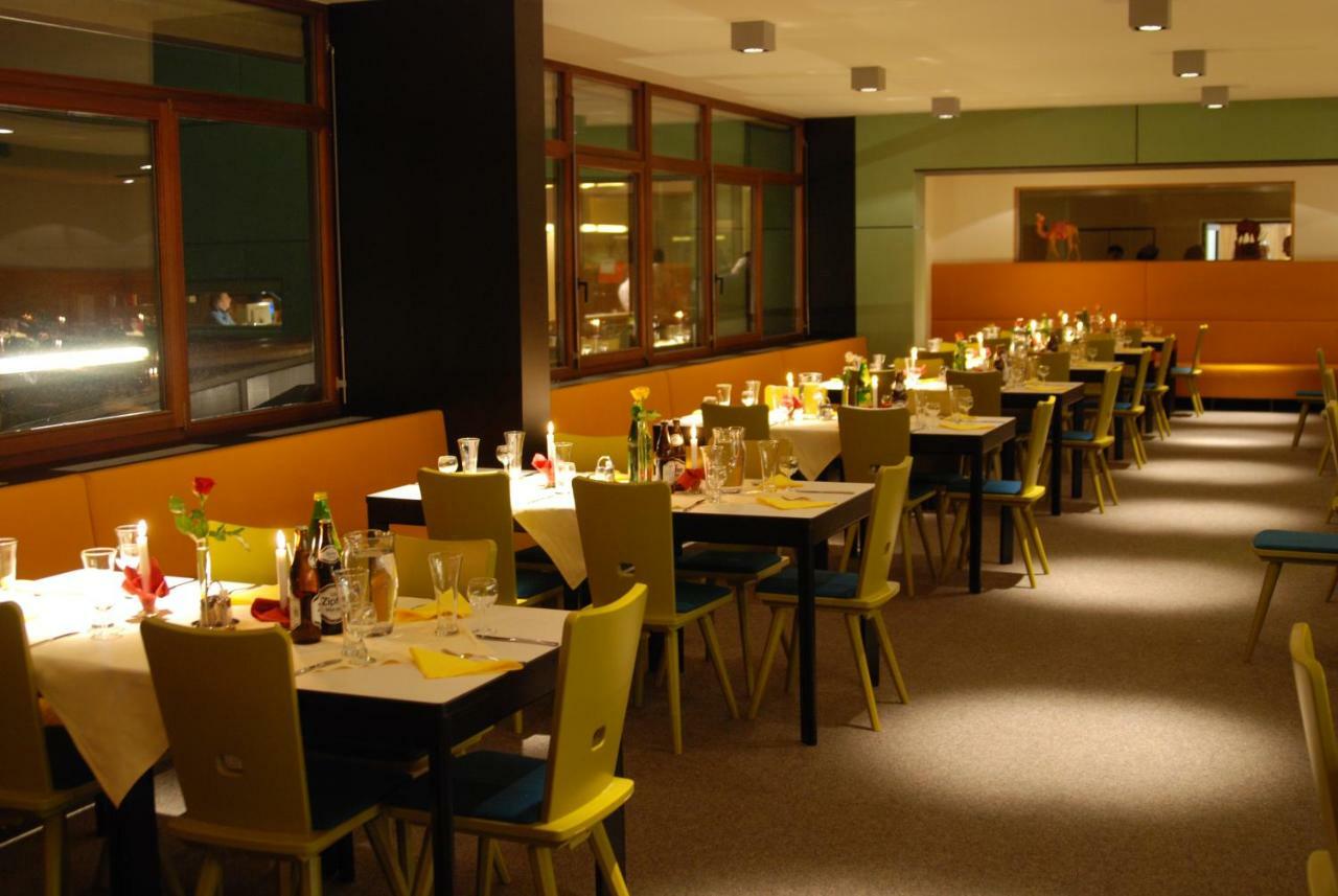 Hermann-Gmeiner-Akademie Hotel Innsbruck Bagian luar foto