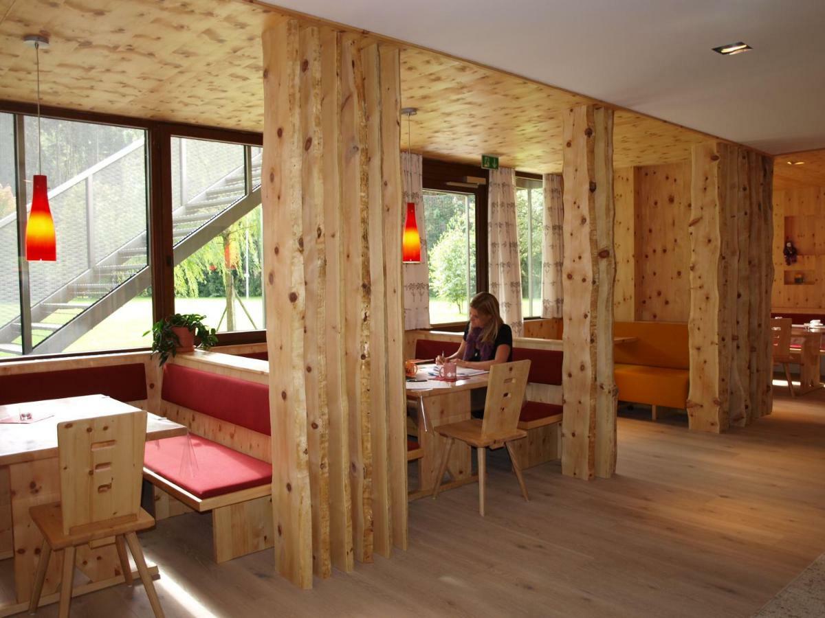 Hermann-Gmeiner-Akademie Hotel Innsbruck Bagian luar foto