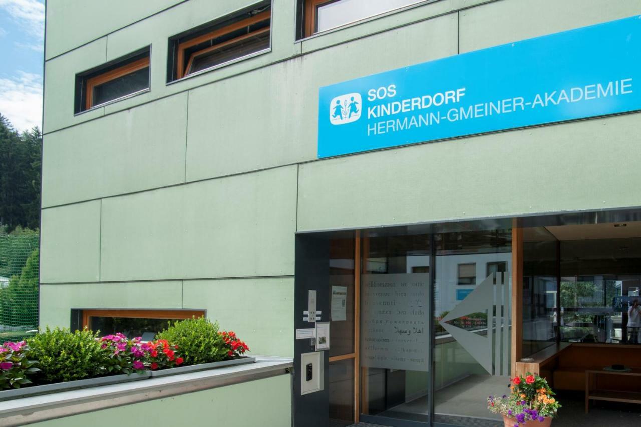 Hermann-Gmeiner-Akademie Hotel Innsbruck Bagian luar foto