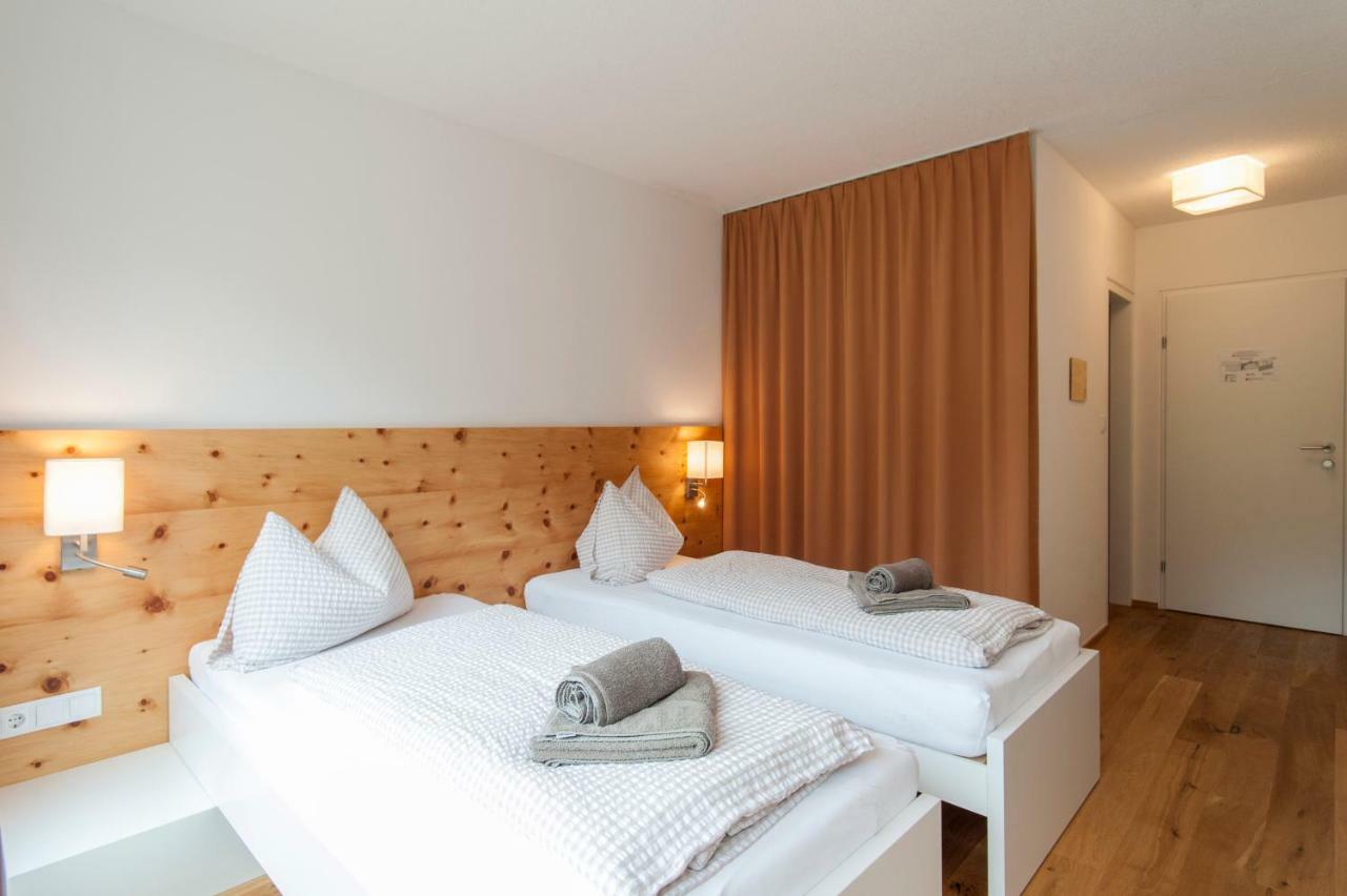 Hermann-Gmeiner-Akademie Hotel Innsbruck Bagian luar foto